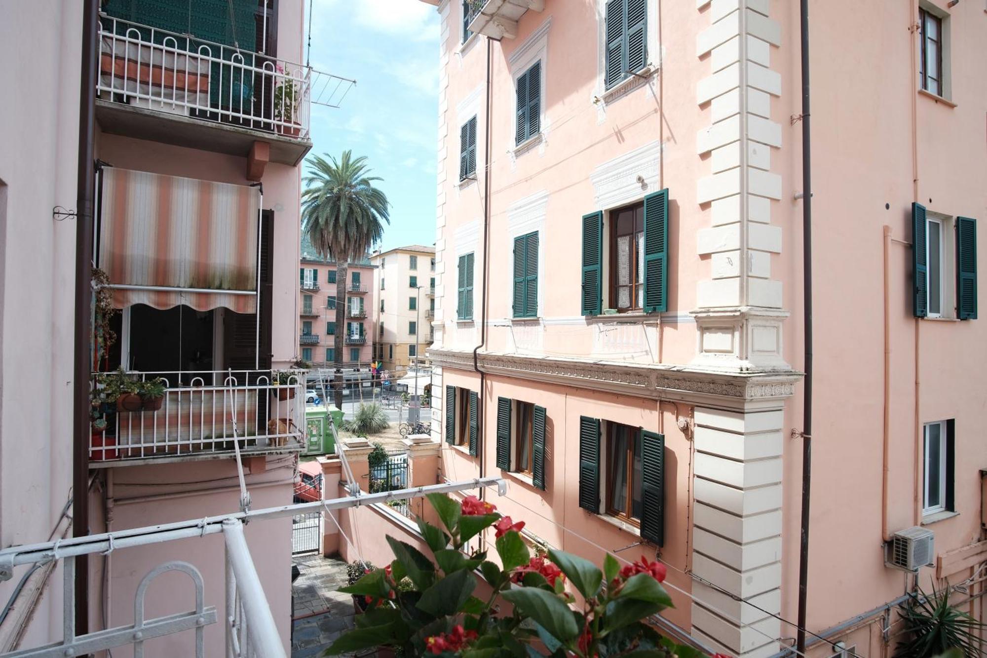 Casa Contra Apartment ลาสเปเซีย ภายนอก รูปภาพ